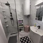 Sandra 2 Apartment