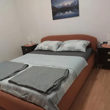 Sandra 2 Apartman *
