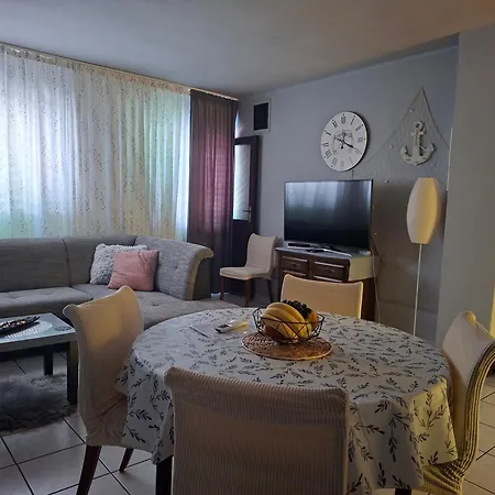 Sandra 2 Apartman *